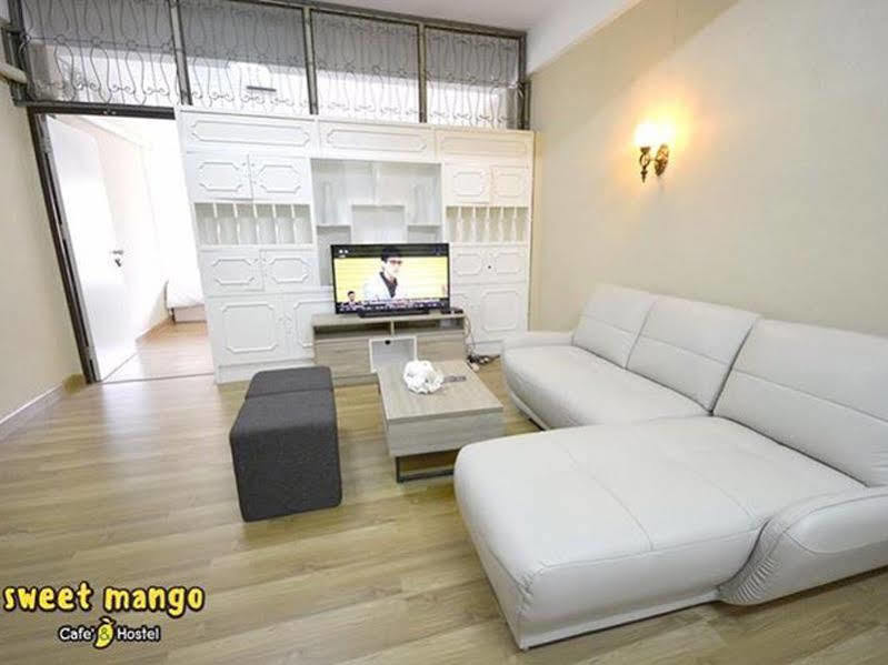 Oyo 743 Sweet Mango Cafe And Hostel 清邁 外观 照片