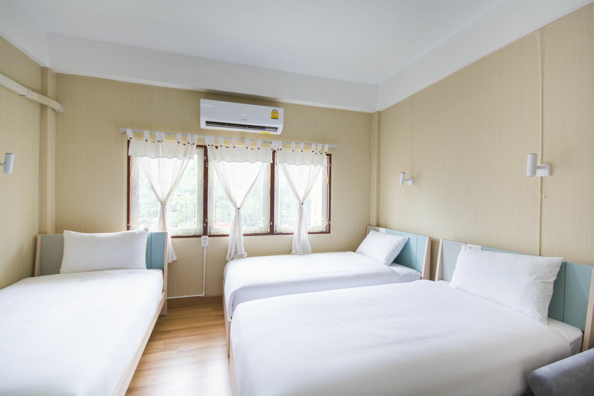 Oyo 743 Sweet Mango Cafe And Hostel 清邁 外观 照片